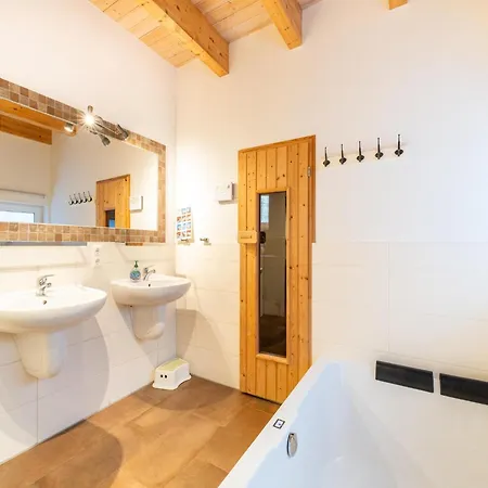 Xxl Familienferienhaus * Granzow