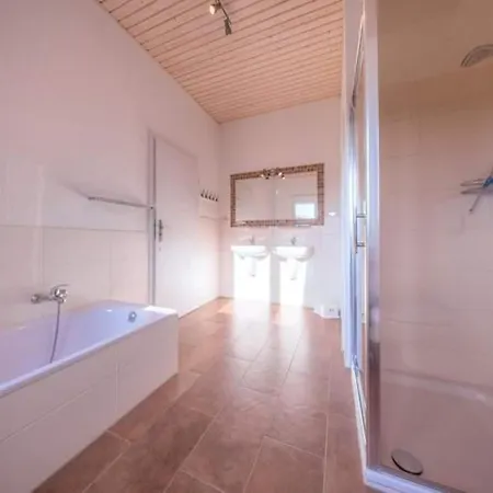 Xxl Familienferienhaus * Granzow